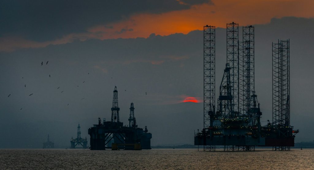 O custo invisível dos leilões da ANP: litígios, passivos e incoerência climática