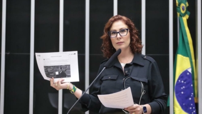 Moraes rejeita suspensão da ação penal de Zambelli com base em caso Ramagem