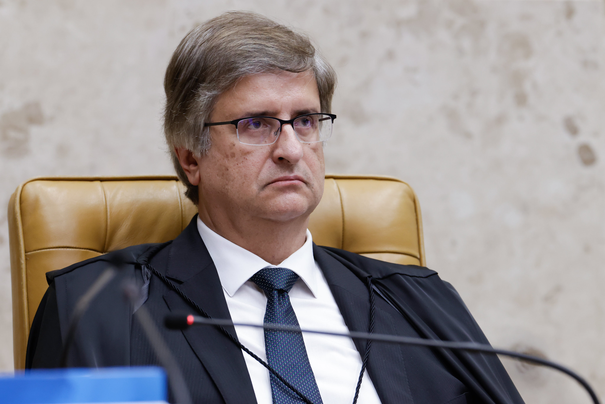 PGR defende validade de decreto que aumentou IOF e tributou risco sacado