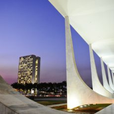 Governo já tem tese pronta para acionar STF sobre IOF, mas decisão será política