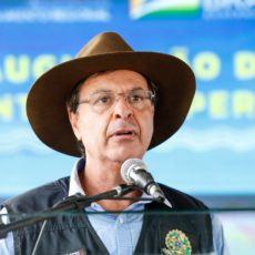 PF prende ex-ministro Gilson Machado por suspeita de tentar ajudar fuga de Mauro Cid