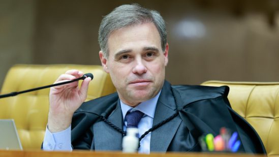 Mendonça sinaliza que pode votar por manter o artigo 19 do Marco Civil da Internet