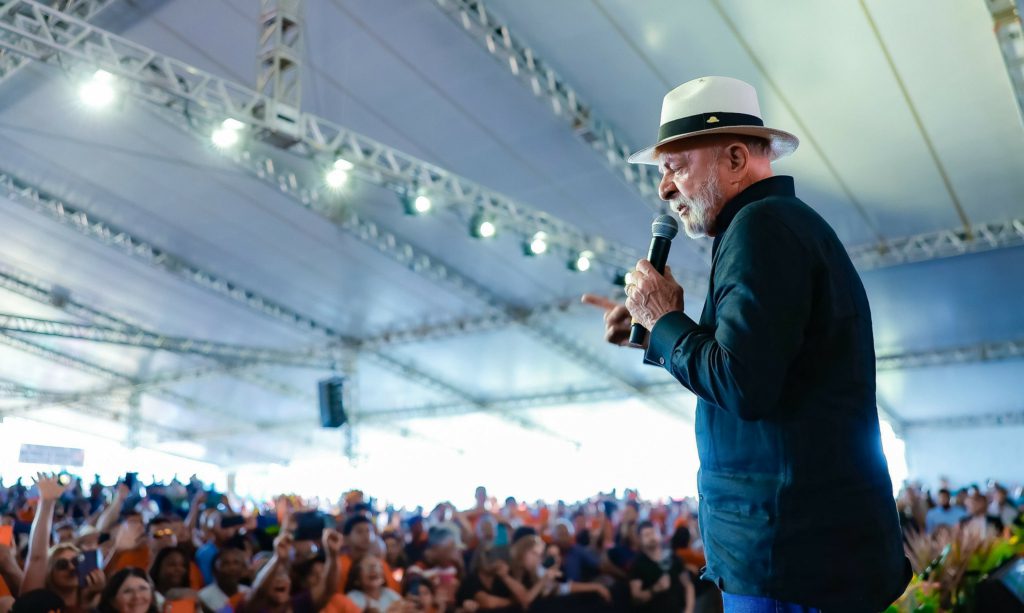 Lula empata com Tarcísio, Michelle e Ratinho Jr, e vê crescer risco de derrota em 2026