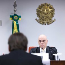 Bolsonaro modera, mas é Moraes quem imprime o ritmo do futuro do ex-presidente