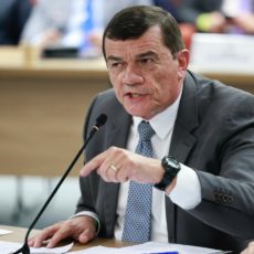 Ex-ministro da defesa: Bolsonaro ‘jamais me pressionou’ sobre relatório das urnas
