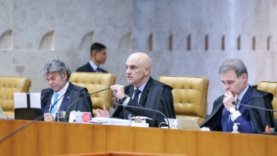 Moraes vota por ampliar responsabilização e impor mais obrigações às plataformas digitais