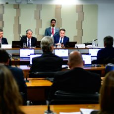 MP do Consignado é aprovada em comissão mista no Senado e segue para a Câmara