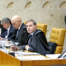 André Mendonça vota para manter regra atual de responsabilização de redes sociais