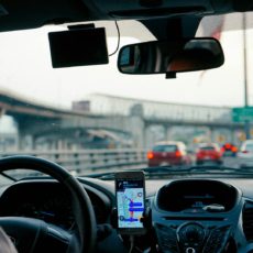 Uber apresenta nova tese ao STF e afirma que motoristas são 'nanoempreendores'