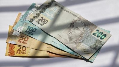 STF declara inconstitucional norma do Amapá que permite benesses por decreto