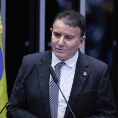 Prefeito de Palmas é preso em operação que investiga vazamentos de informações do STJ