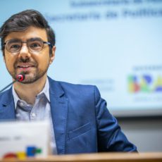 Fazenda defende aprovação de reforma da renda sem mudanças e acirra debate político
