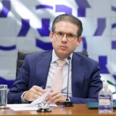 Em meio à discussão sobre corte de gastos, cúpula das Forças Armadas se reúne com Hugo Motta
