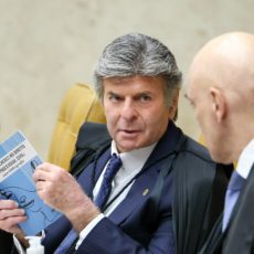 Luiz Fux suspende julgamento bilionário sobre lucros de controladas no exterior
