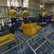 Juíza condena Correios por burnout de advogado e determina pagamento de R$ 26,5 mil