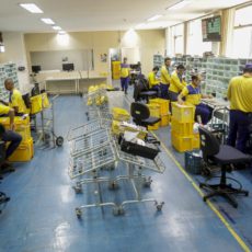 Desembargador derruba liminar e permite trabalho presencial obrigatório de advogados dos Correios