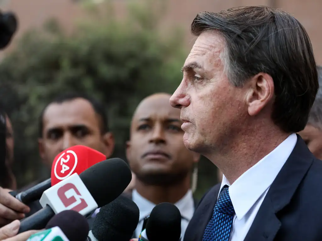 Defesa de Bolsonaro pergunta ao STF se ex-presidente pode ou não dar entrevistas