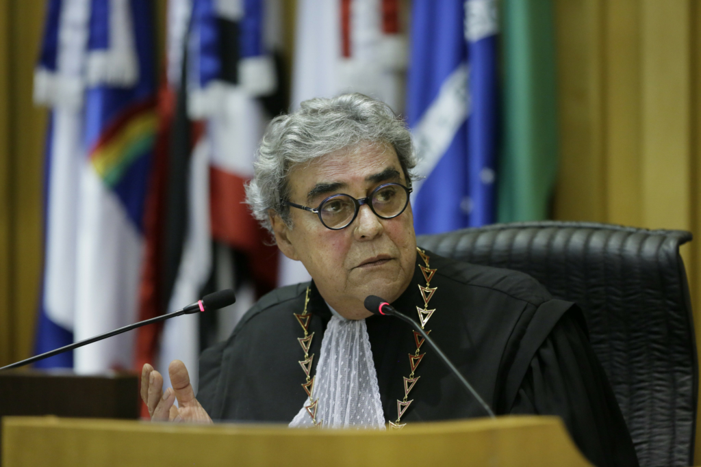 TST fixou 109 teses vinculantes no 1º semestre de 2025, diz Corrêa da Veiga