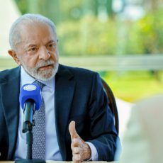 Lula conversará pessoalmente com empresários sobre enfrentamento à tarifa de Trump