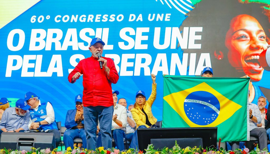 Tarifaço: Lula diz que Trump faz 'chantagem inaceitável' e 'ameaça às instituições brasileiras'