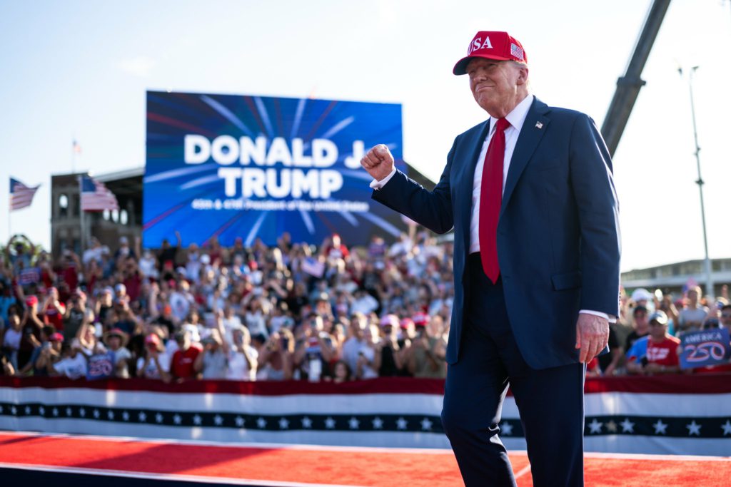 A estratégia do governo brasileiro para enfrentar a ameaça de tarifaço de Donald Trump