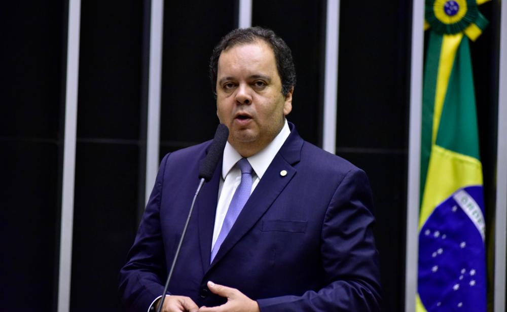 PF faz operação sobre desvio de emendas; alvos são pessoas próximas ao deputado Elmar