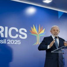 Lula ganha força e sobe no ranking de presidentes sul-americanos