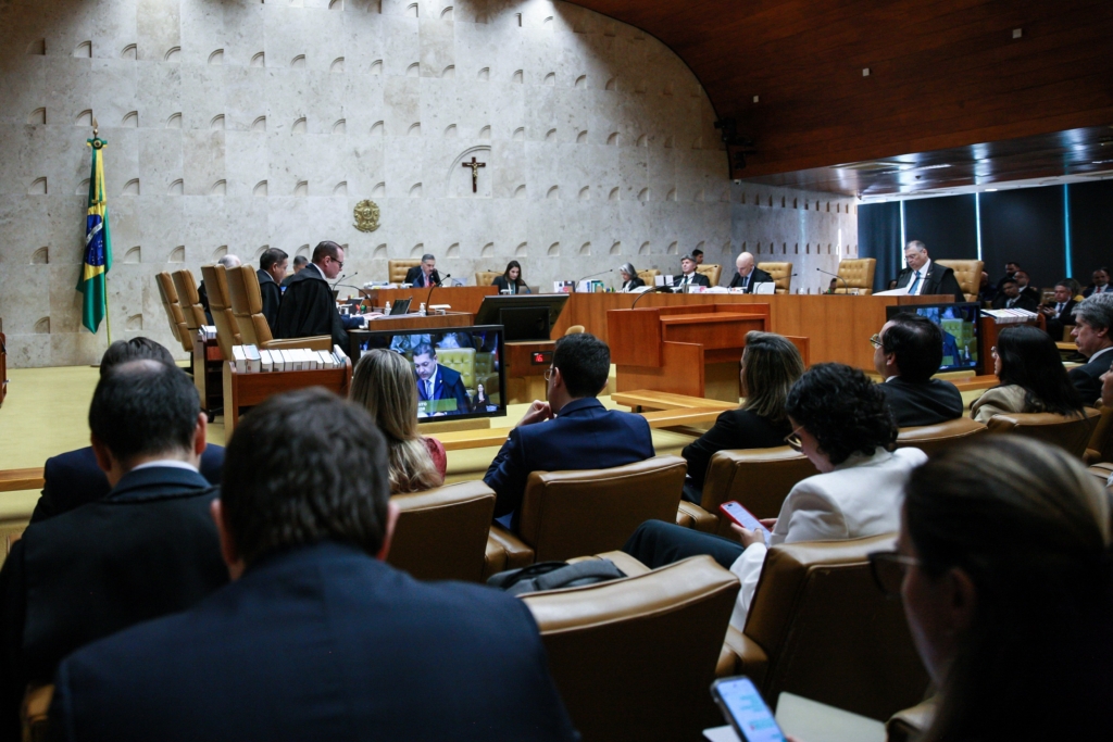 STF  - multa de 20% por obrigação acessória e licença-parental - Sessão de 1/8/2025