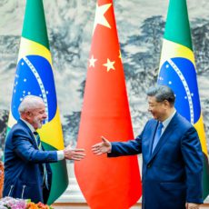 Tarifaço: com Brics na mira de Trump, Brasil recebeu apoio da China antes de acionar OMC