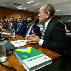 CCJ do Senado aprova novo Código Eleitoral, com retorno do voto impresso