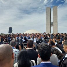 Com prisão de Bolsonaro, oposição anuncia obstrução no Congresso