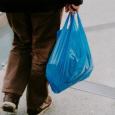 STF declara inconstitucional lei da Paraíba que obrigava supermercados a fornecer sacolas