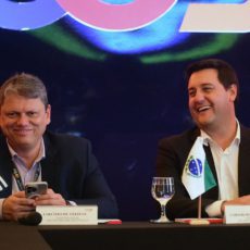 Após domiciliar de Bolsonaro, governadores presidenciáveis se colocam contra polarização
