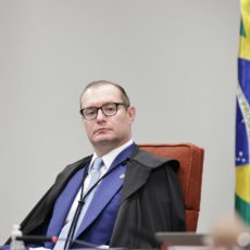 STF forma maioria para restringir à Corte autorização para busca e apreensão no Congresso