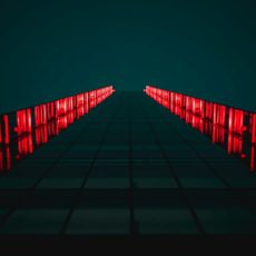 A espinha dorsal dos dados: contratos complexos para data centers no Brasil