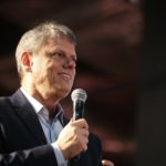 Fraco desempenho de Caiado e Zema é alerta para futuro de Tarcísio