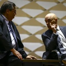 Moraes dá 48 horas para plataformas prestarem informações sobre ameaças a Dino