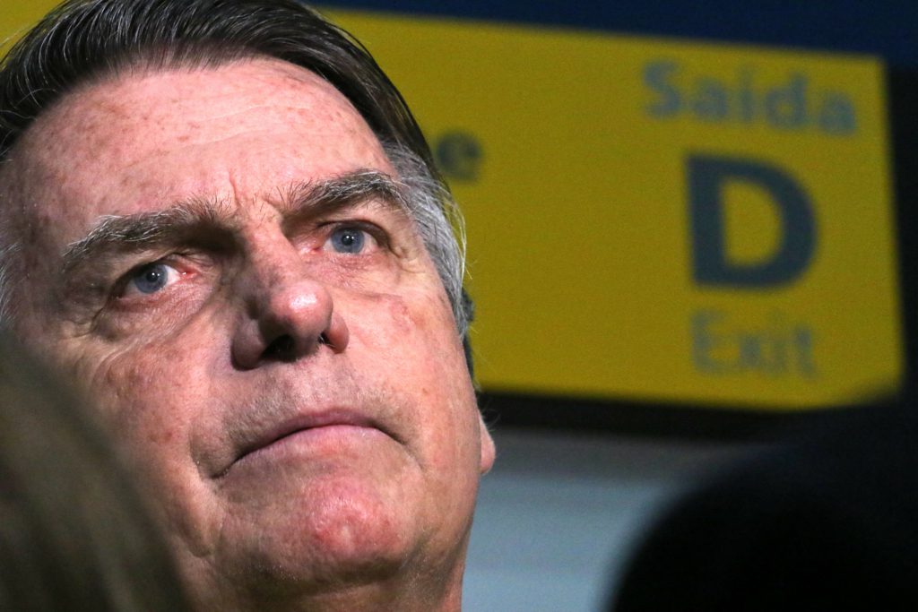 Defesa diz que Bolsonaro não autorizou vídeo de IA apresentado em convenção