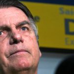 Moraes mantém Bolsonaro em prisão domiciliar temporária