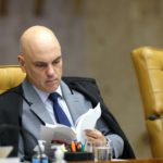 Moraes multa advogado do 8 de janeiro por uso de prompt injection