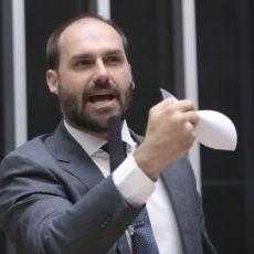 1ª Turma do STF julga denúncia de Eduardo Bolsonaro a partir de 14 de novembro