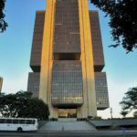 Gerência compartilhada em ambiente bancário