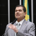 PLP 108: Relatório reverte Câmara de Contencioso e limita nota fiscal consolidada