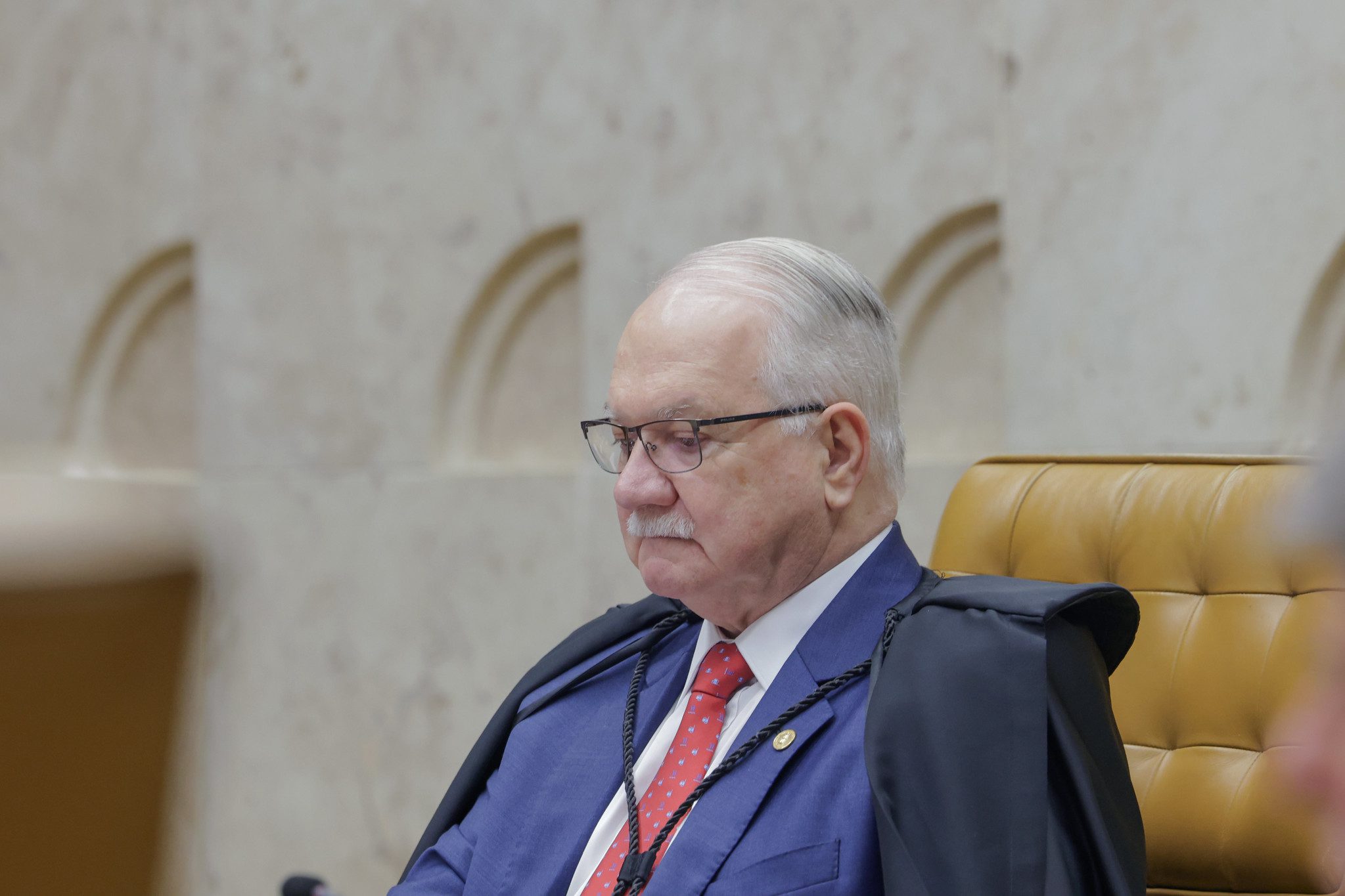 Fachin pede rigor na apuração em ameaças a Dino e diz que STF é comprometido com liberdade de imprensa