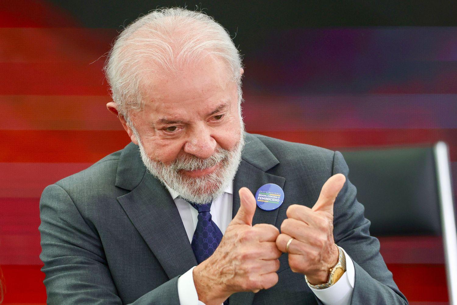 Meio/Ideia: Lula preserva vantagem sobre Flávio Bolsonaro; concentração de votos nos dois cresce