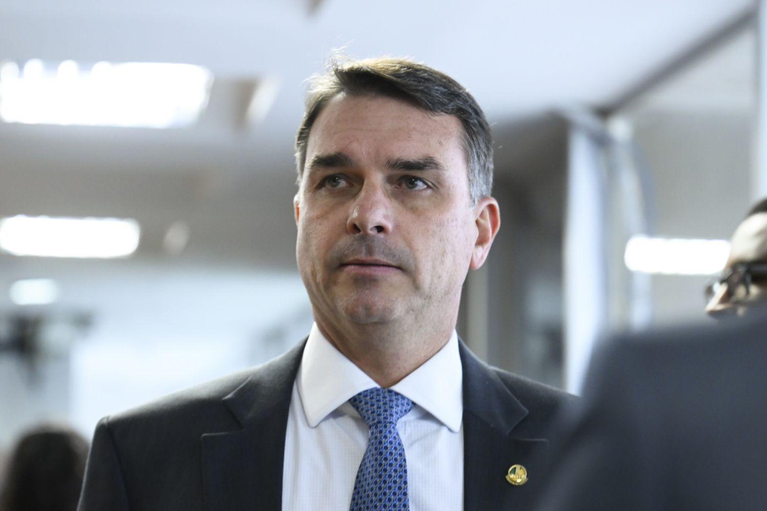 PL pede que TSE investigue suposta rede de impulsionamento em massa criada para atacar Flávio