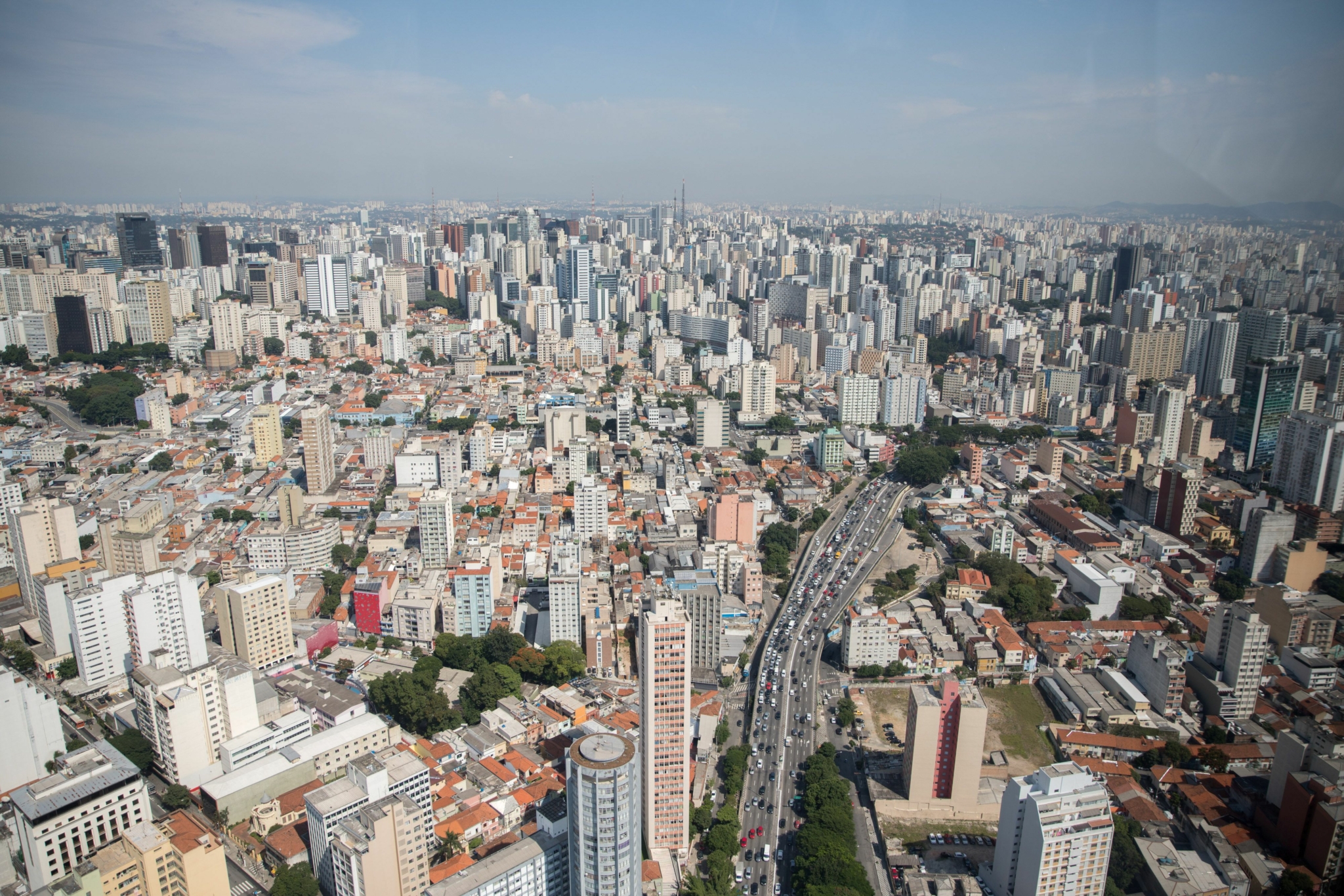 Obras atrasadas, custos invisíveis e a crise de planejamento no setor público de SP