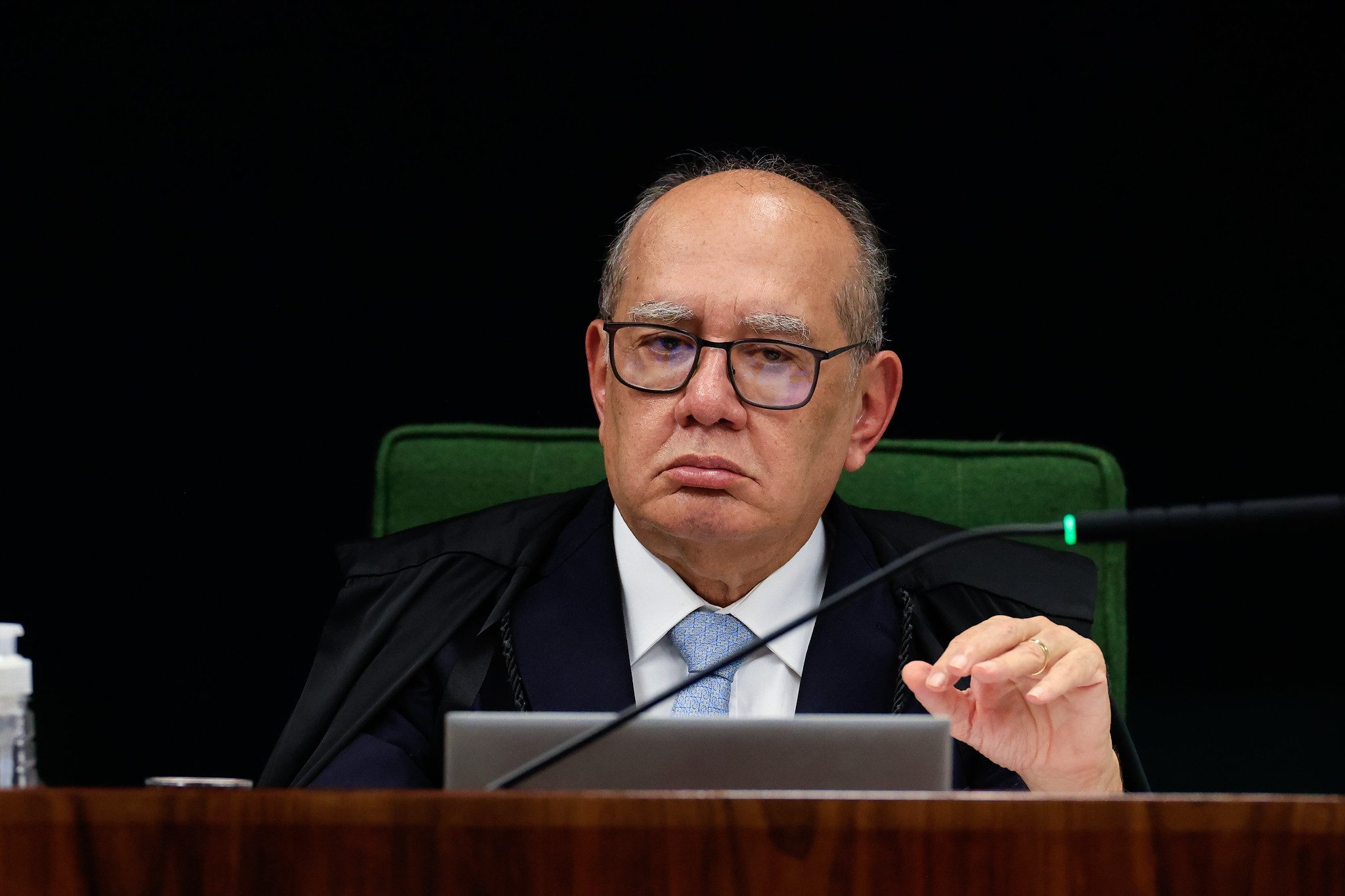 Gilmar propõe súmula contra pautas-bomba e pede a Fachin deliberação no STF
