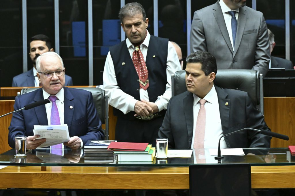 Fachin se reúne com Alcolumbre para tratar de remuneração da magistratura