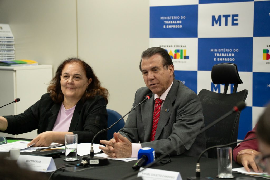 Marinho: governo está aberto a aperfeiçoamentos no fim da 6×1, mas sem compensação